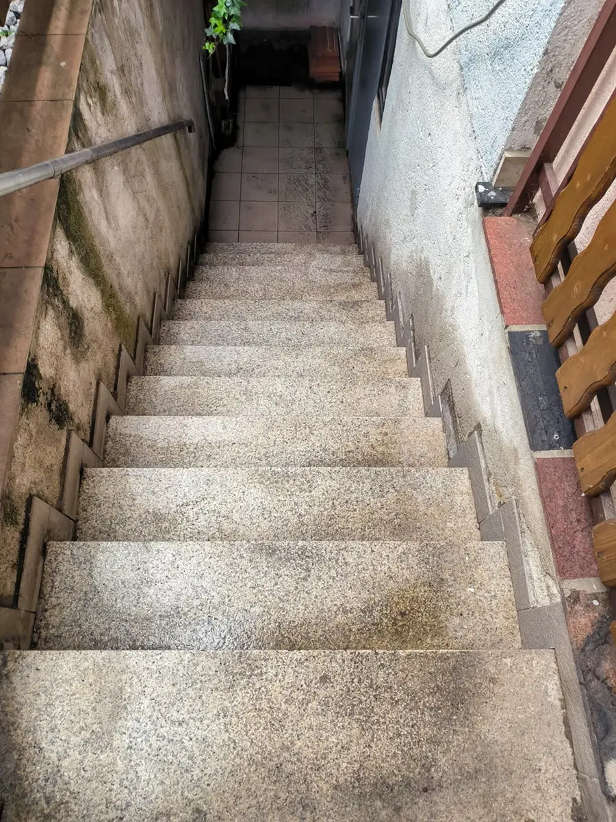 Čišćenje parkirališta visokotlačnim strojem za poslovne objekte u Zagrebu