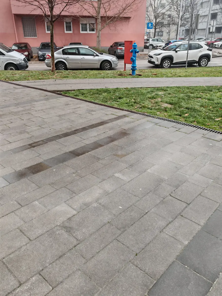 Profesionalno pranje kulira i prirodnog kamena na terasama – Silba