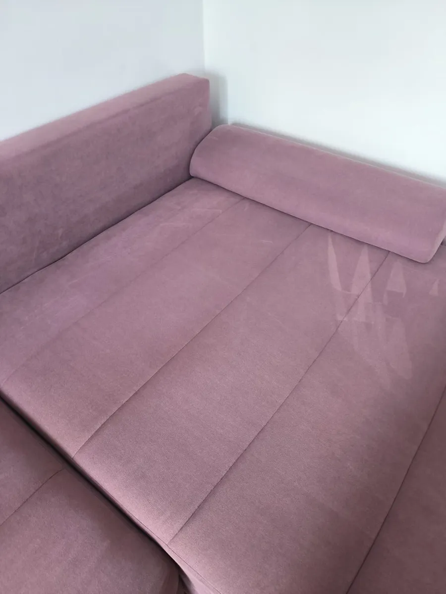 Silba usluge - dubinsko kemijsko čišćenje dizajnerskih sofa i fotelja