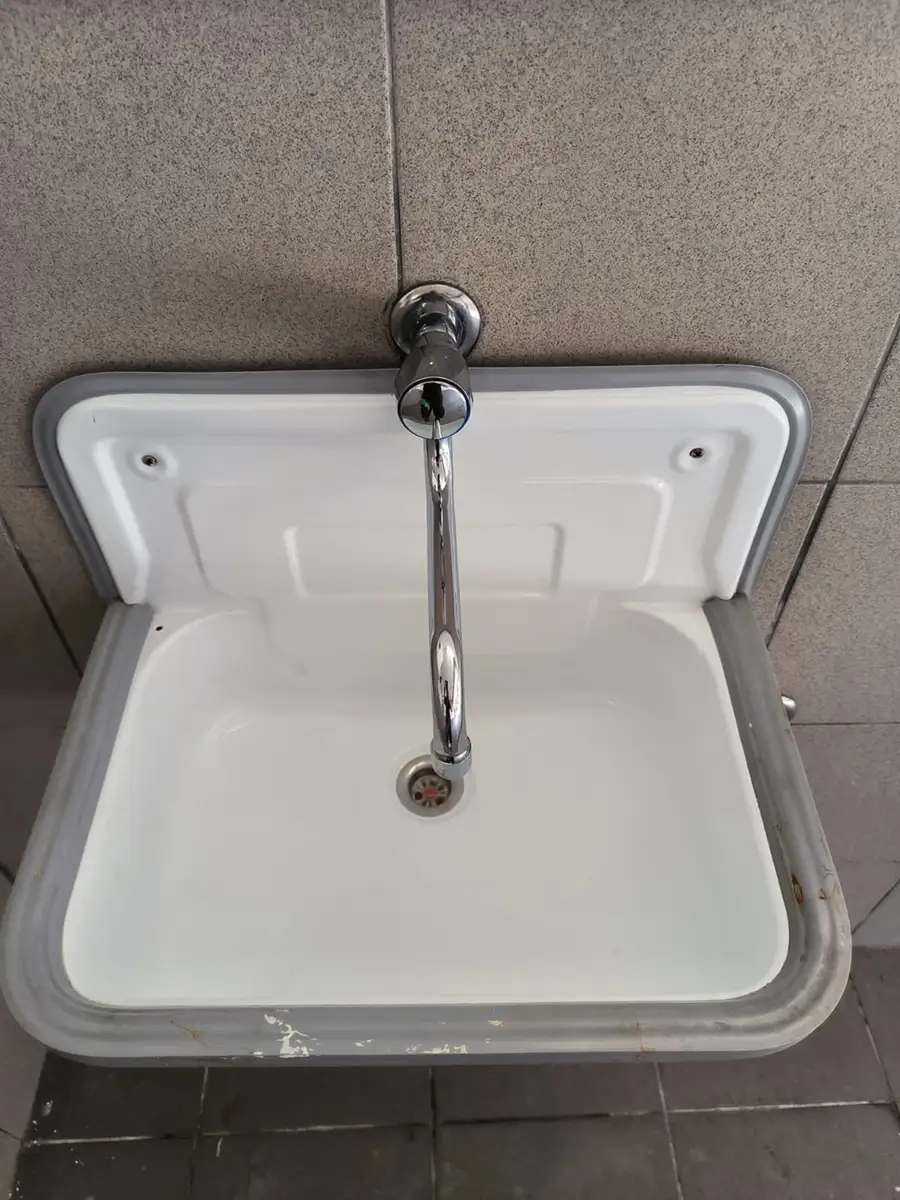 Parno čišćenje kuhinjske nape i filtara od nakupljenih masnoća u Zaprešiću